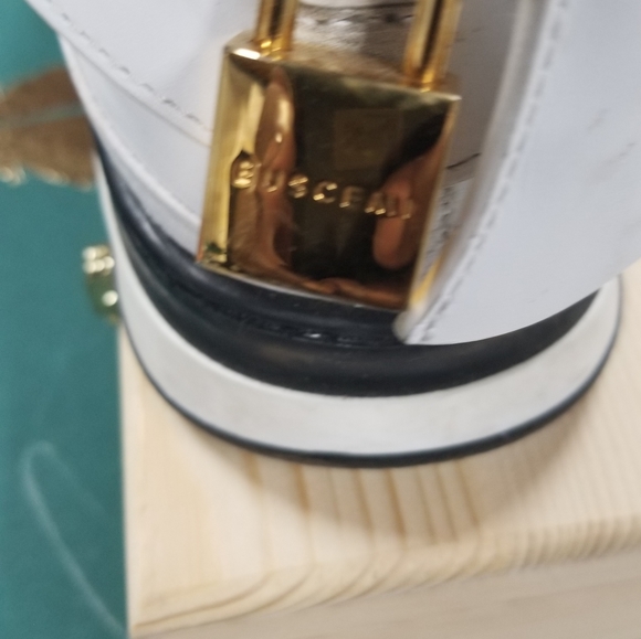 Buscemi B-Court - Picture 3 of 8